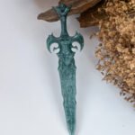 IMG_5279.JPG 蓝水饕餮剑 Blue Water Jade Taotie Sword