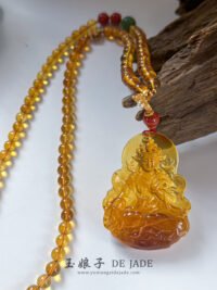 度母琥珀吊坠 Amber Tara Pendant