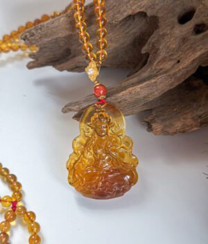 度母琥珀吊坠 Amber Tara Pendant