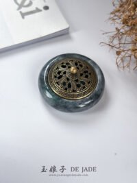 IMG_7215.JPG 乌鸡翡翠香炉 Black & Grey Jadeite Incense Burner