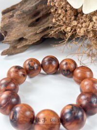 雷击枣木手串 Thunder-Struck Jujube Wood Bracelet