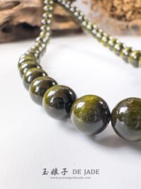 IMG_7437.JPG 金丝楠木长串 Golden Phoebe Green-Toned Long Strand